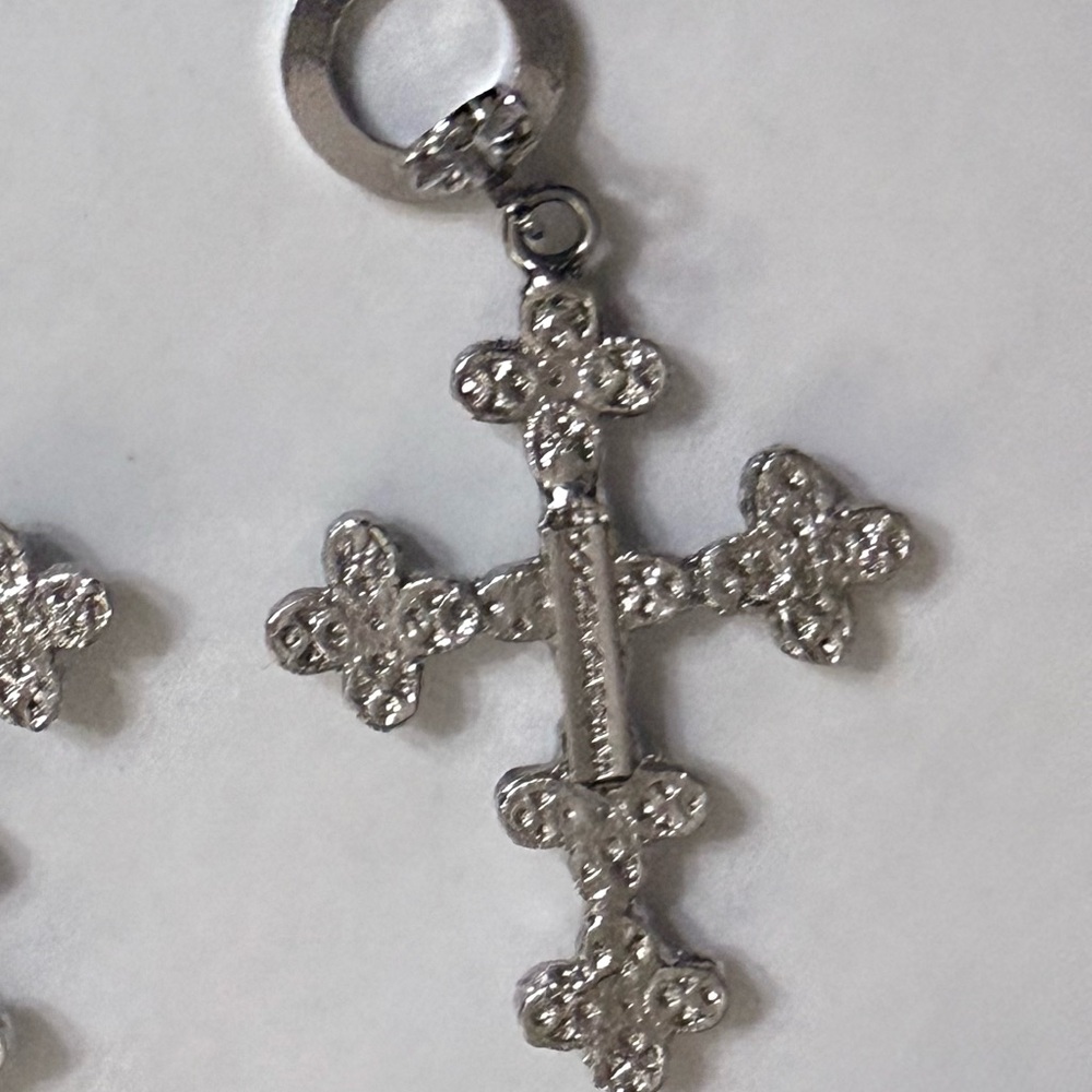 Dolce & Gabbana Rhinestone Cross Earrings w/ box & authenticity card - Picture 4 of 6